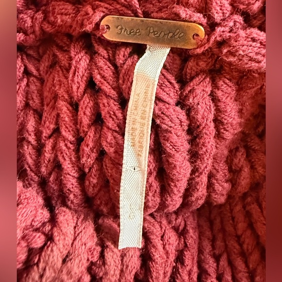 Free People My Only Sunshine Chunky Knit Turtleneck Maroon Sweater Large - Picture 9 of 15